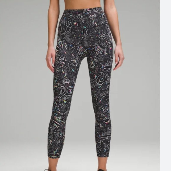 Wunder Train High-Rise Crop 23" Daisyfied Yogo Moonbow Black- SZ 10 - Picture 3 of 9